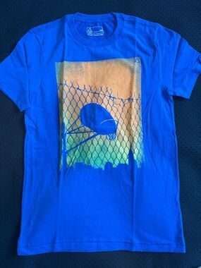 NWOT Mens M Aeropostale Blue Short Sleeve Graphic Tee Orange Gradient Print